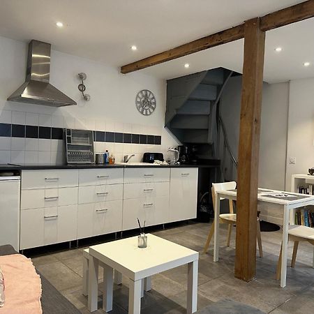 Les Gites De Claire Honfleur Exteriör bild