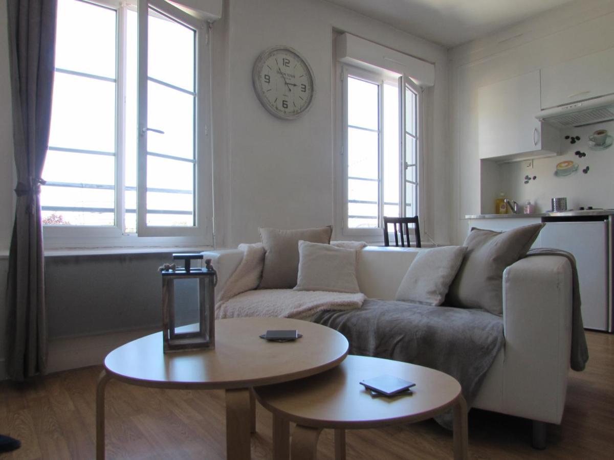 Les Gites De Claire Honfleur Exteriör bild