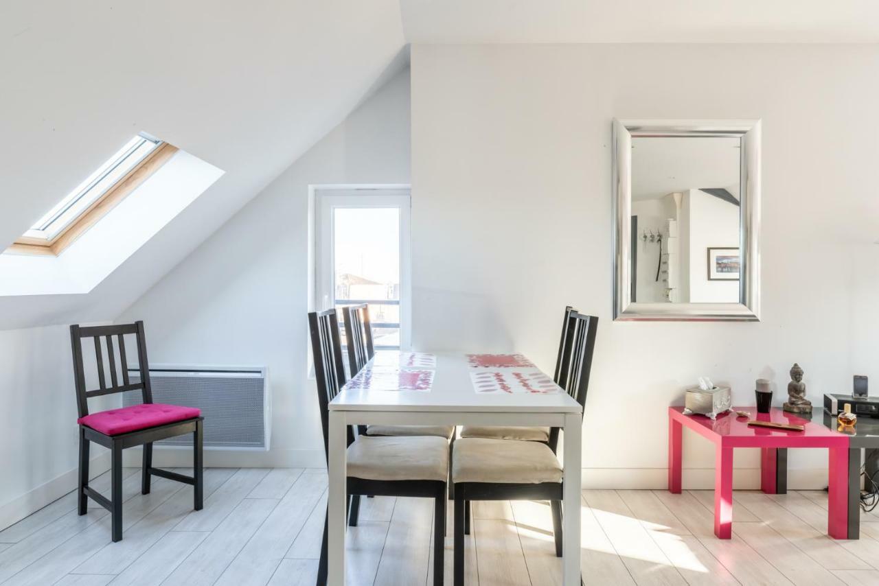 Les Gites De Claire Honfleur Exteriör bild